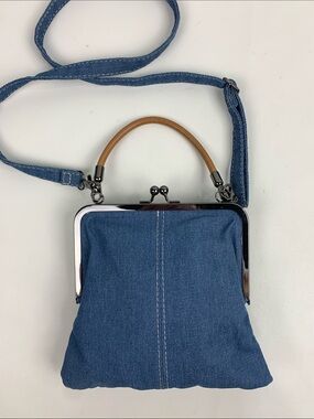 Denim Jean Kiss-Lock Crossbody Bag with wood Top Handle Lined Pockets New